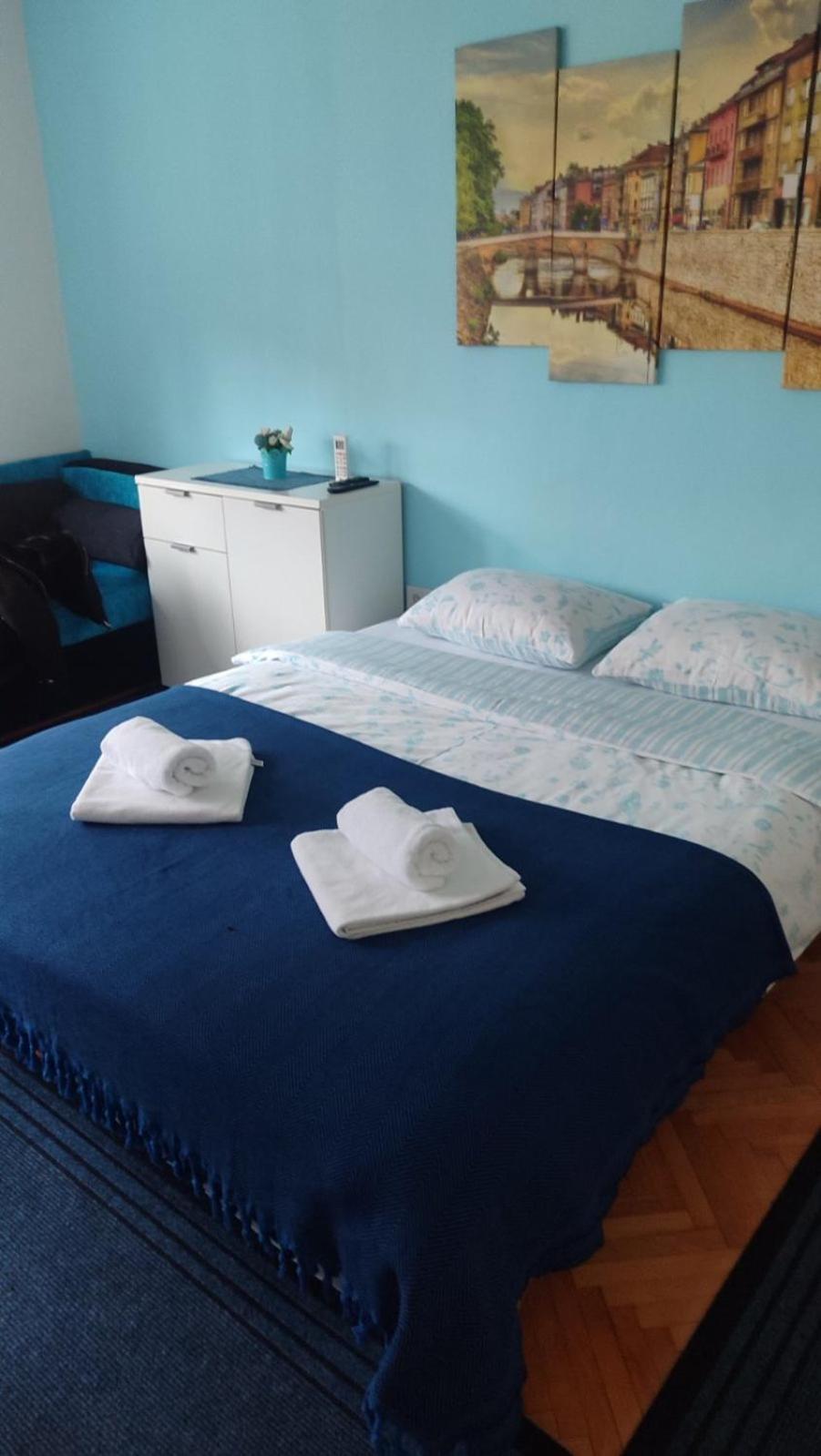 Mona Blue Apartment Sarajevo Bagian luar foto